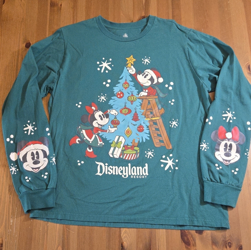 Disney Parks Green Long Sleeve Tee with Mickey and Minnie Size L